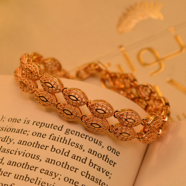 Stylish Design Gold Plated Bracelet for Girls/Women