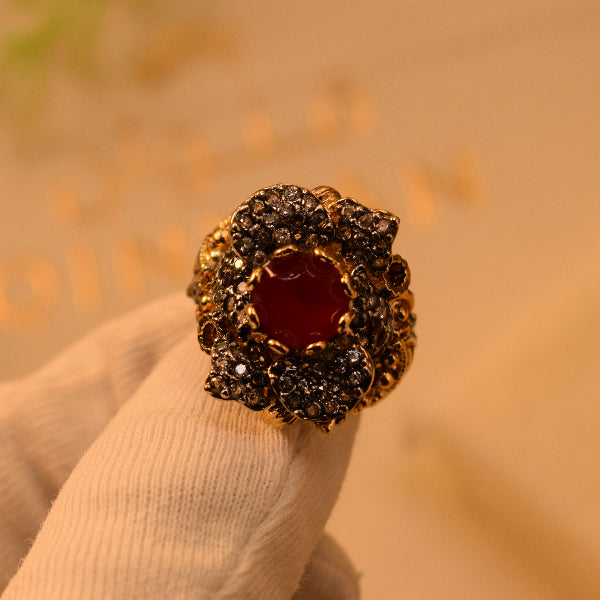 Dazzling Unique Design Gold Plated Crystal Stones Ring For Girls/Women