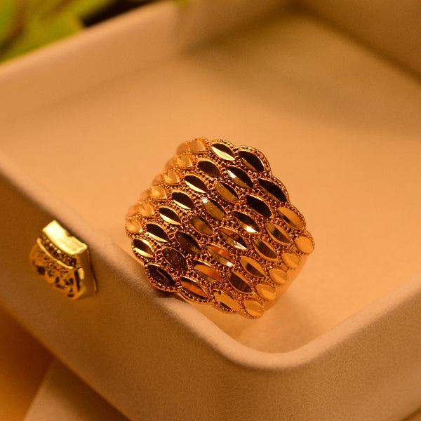 Luxury Unique Design Gold Plated Ring For Girls/Women