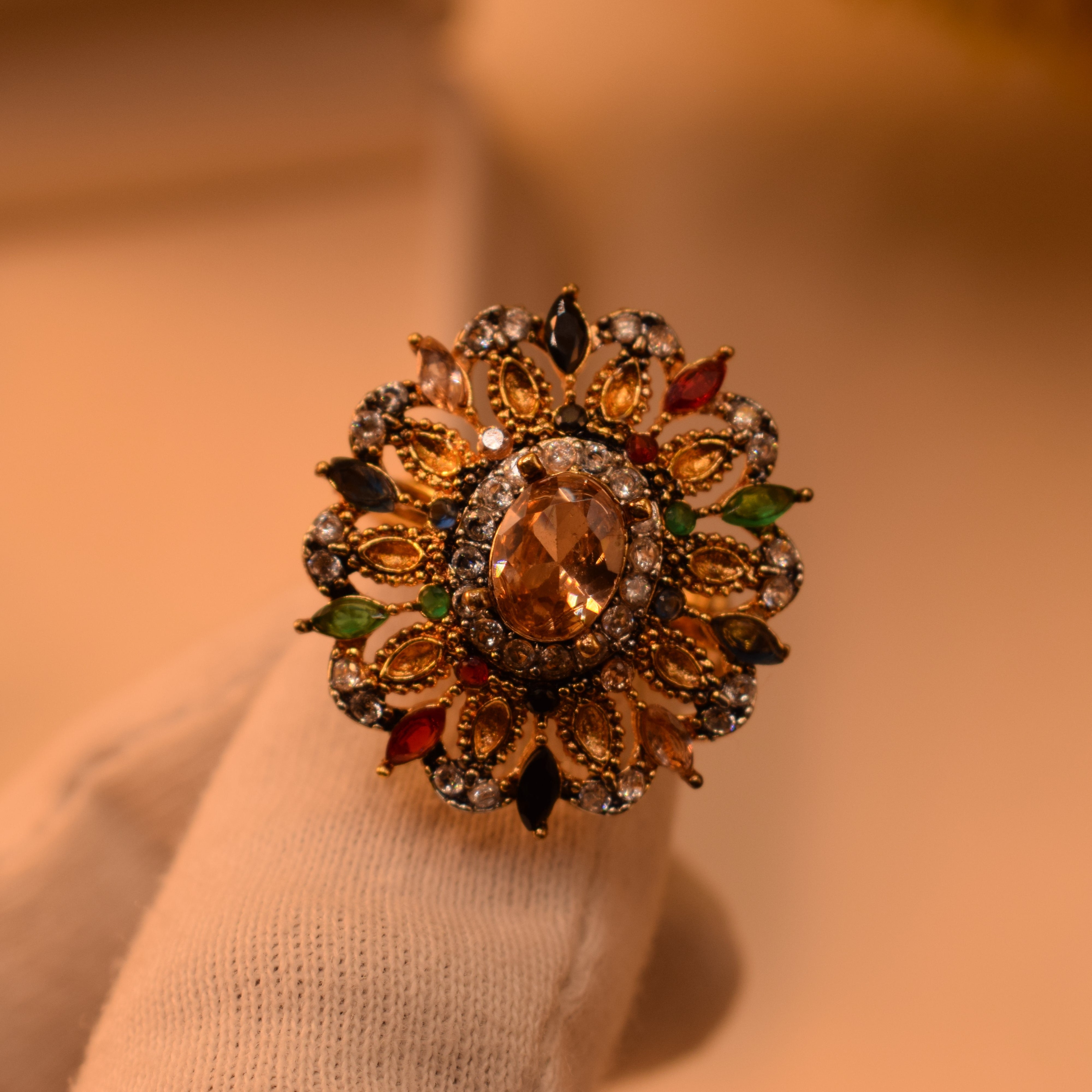 Luminous Unique Design Gold Plated Real Stones Ring For Girls/Women