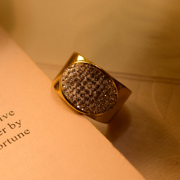 Luxury Unique Design Gold Plated Crystal Stones Ring For Girls/Women