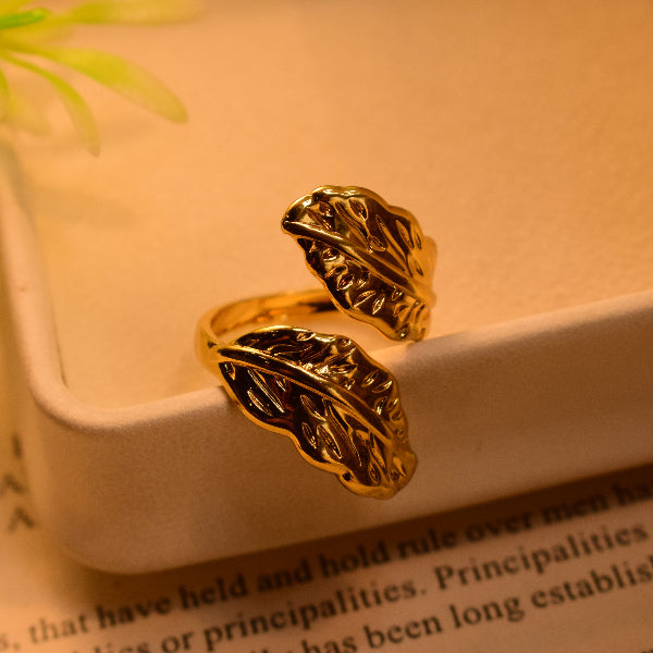 Glamorous Unique Design Gold Plated Ring For Girls/Women