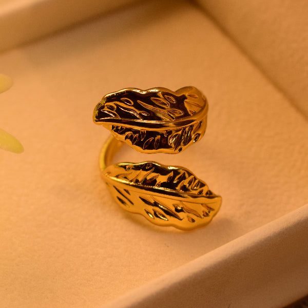 Glamorous Unique Design Gold Plated Ring For Girls/Women