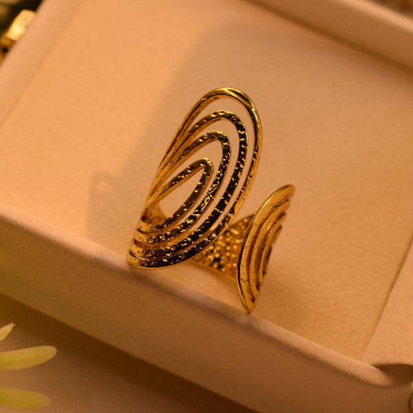 Dazzling Unique Design Gold Plated Ring For Girls/Women