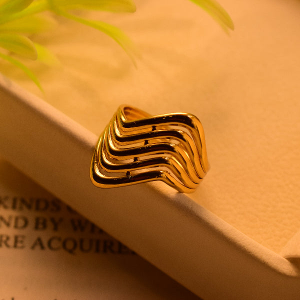 Sparkling Unique Design Gold Plated Ring For Girls/Women