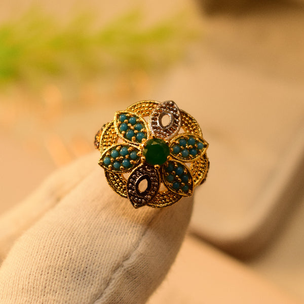 Luxury Unique Design Gold Plated Crystal Stones Ring For Girls/Women