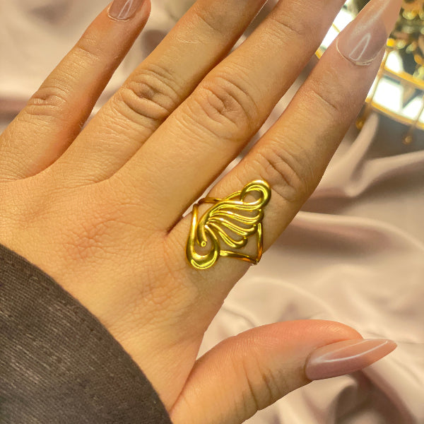 Gorgeous Unique Design Gold Plated Ring For Girls/Women