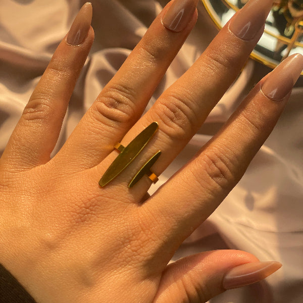 Glamorous Unique Design Gold Plated Ring For Girls/Women