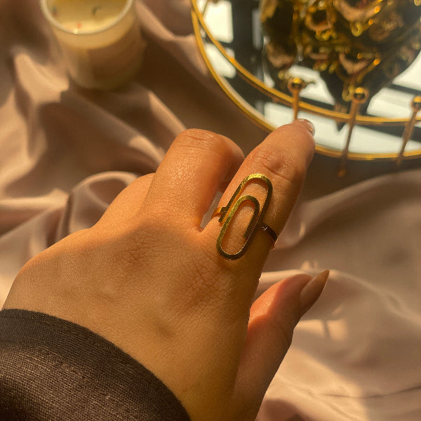 Sparkling Unique Design Gold Plated Ring For Girls/Women