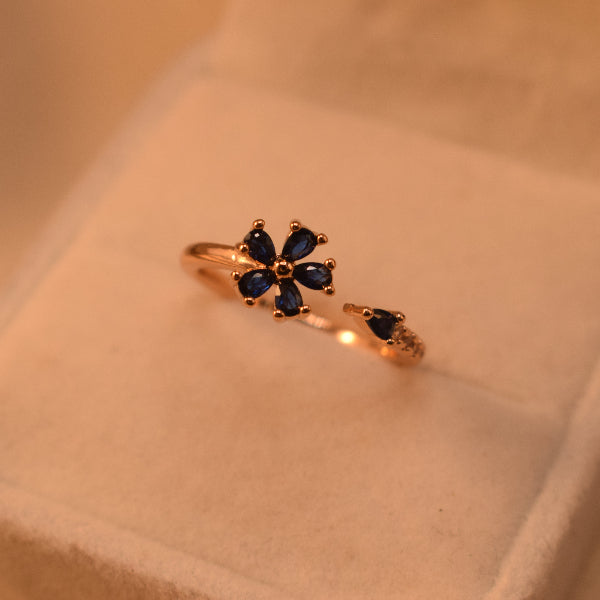 Luminous Unique Design Gold Plated Crystal Stones Ring For Girls/Women