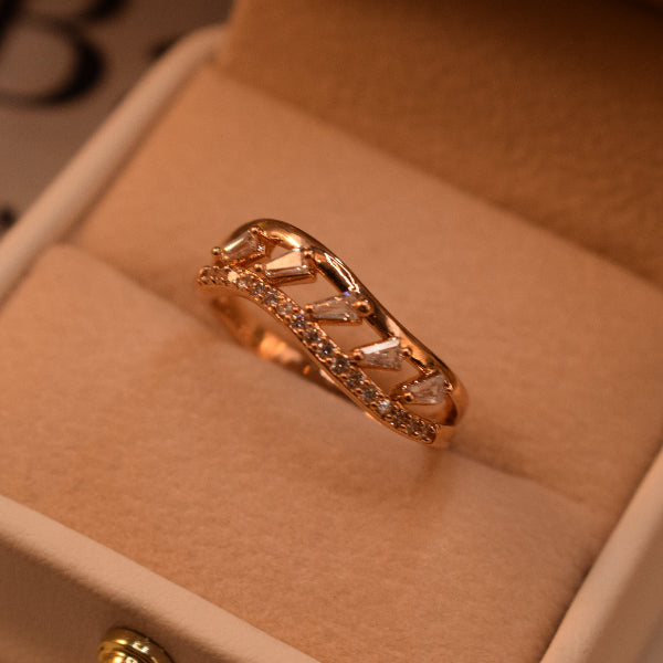 Fancy Unique Design Gold Plated Crystal Stones Ring For Girls/Women