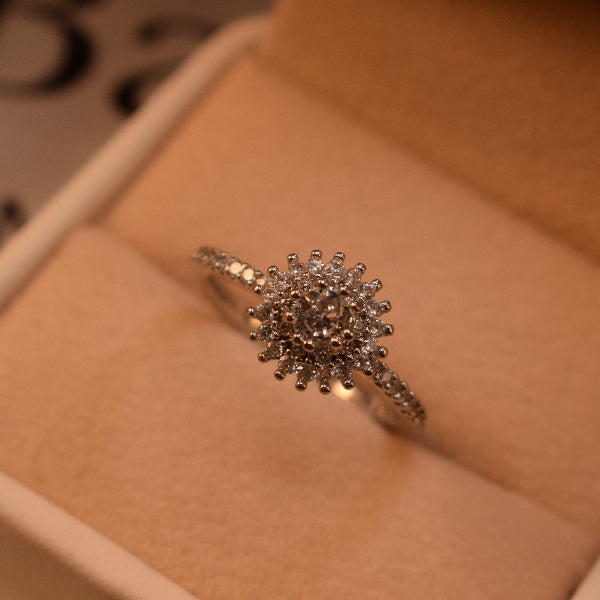 Elegant Design Silver Plated Crystal Stones Ring For Girls/Women