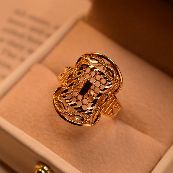 Elegant Unique Design Gold Plated Ring For Girls/Women