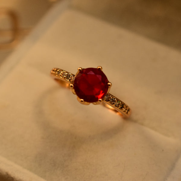 Fancy Design Gold Plated Crystal Stones Ring For Girls/Women