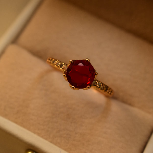 Fancy Design Gold Plated Crystal Stones Ring For Girls/Women