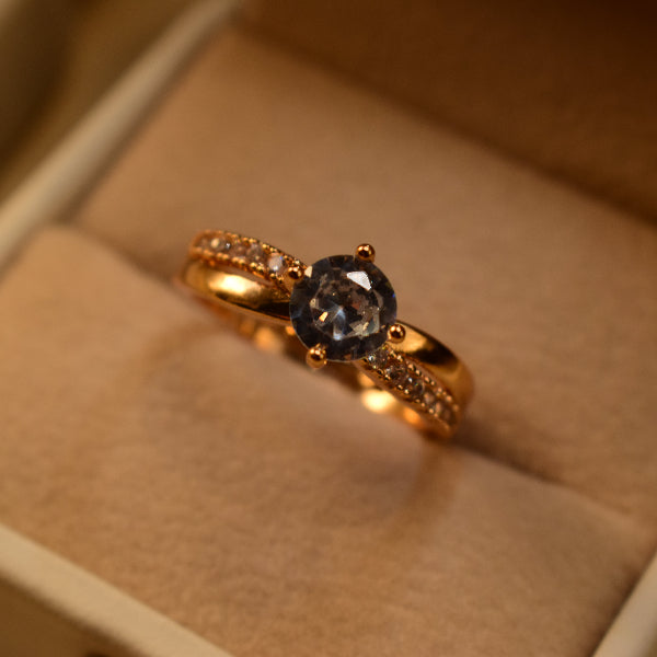 Beautiful Design Gold Plated Crystal Stones Ring For Girls/Women