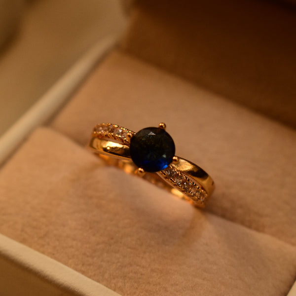 Beautiful Design Gold Plated Crystal Stones Ring For Girls/Women