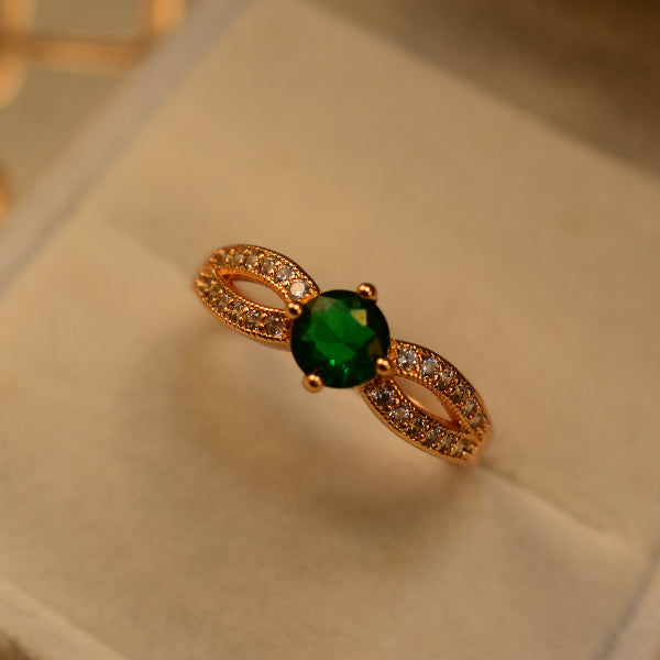 Charming Design Gold Plated Crystal Stones Ring For Girls/Women