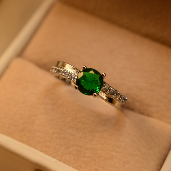 Dazzling Design Silver Plated Crystal Stones Ring For Girls/Women