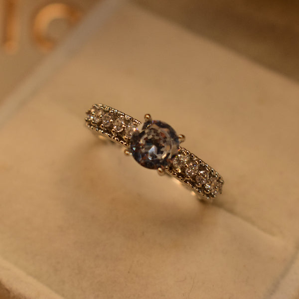 Gorgeous Design Silver Plated Crystal Stones Ring For Girls/Women