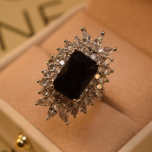 Stylish Design Silver Plated Crystal Stones Ring For Girls/Women