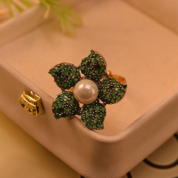 Charming Unique Design Gold Plated Crystal Stones Ring For Girls/Women