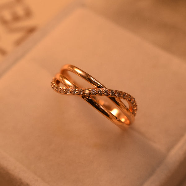 Luxury Design Gold Plated Crystal Stones Ring For Girls/Women