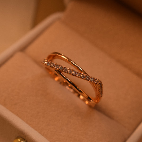 Stylish Design Gold Plated Crystal Stones Ring For Girls/Women