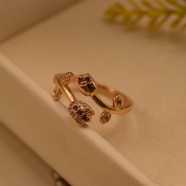 Luxury Unique Flower Design Gold Plated Crystal Stones Ring For Girls/Women