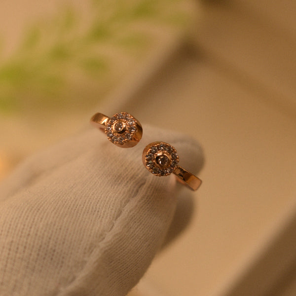 Glamorous Unique Design Gold Plated Crystal Stones Ring For Girls/Women