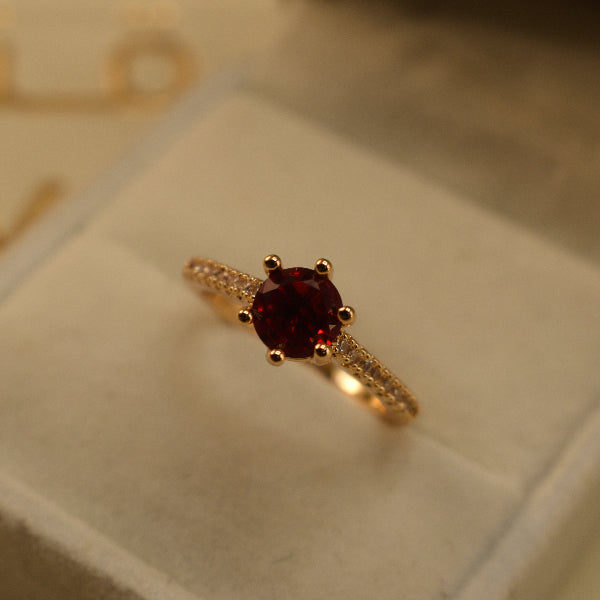 Stylish Unique Design Gold Plated Crystal Stones Ring For Girls/Women