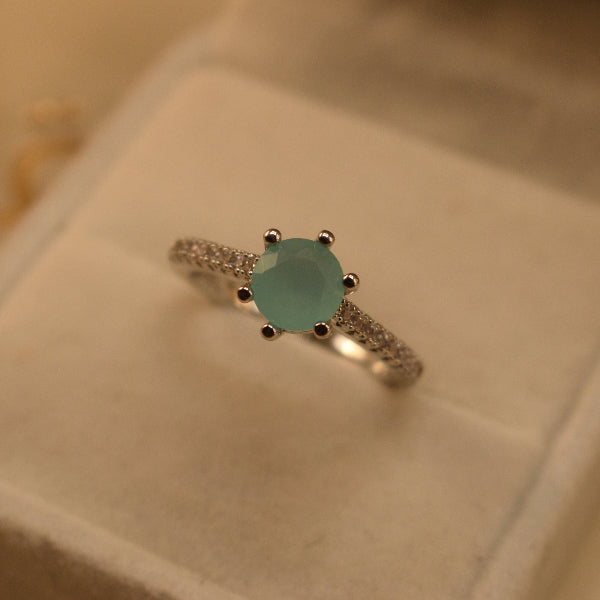 Gorgeous Unique Design Silver Plated Crystal Stones Ring For Girls/Women