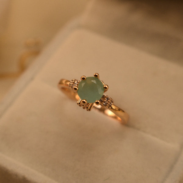 Elegant Unique Design Gold Plated Crystal Stones Ring For Girls/Women