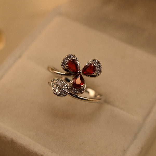 Beautiful Flower Design Silver Plated Crystal Stones Ring For Girls/Women