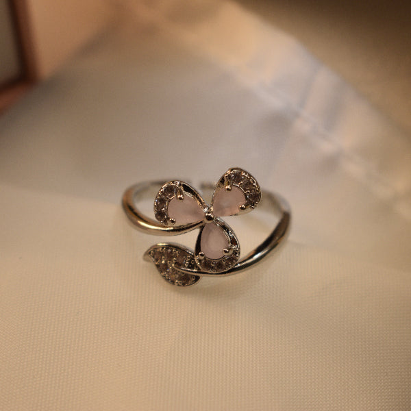 Beautiful Flower Design Silver Plated Crystal Stones Ring For Girls/Women