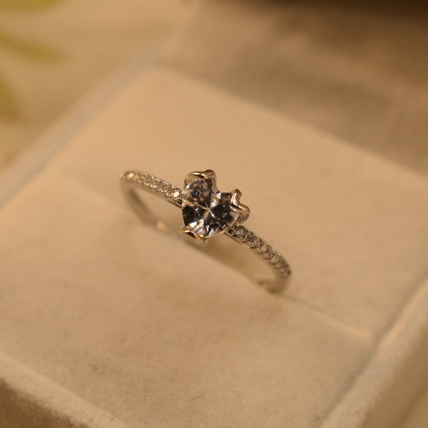 Luminous Heart Design Silver Plated Crystal Stones Ring For Girls/Women