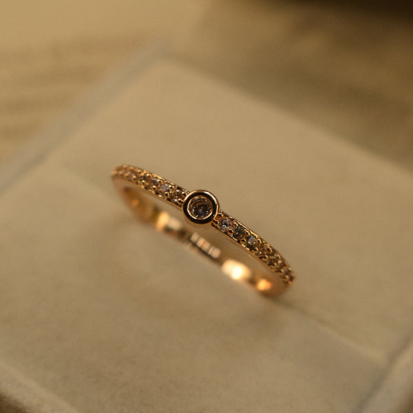 Glamorous Unique Design Crystal Stones Ring For Girls/Women