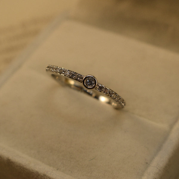 Glamorous Unique Design Crystal Stones Ring For Girls/Women