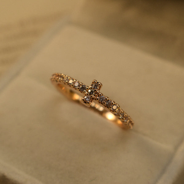 Stylish Unique Design Crystal Stones Ring For Girls/Women