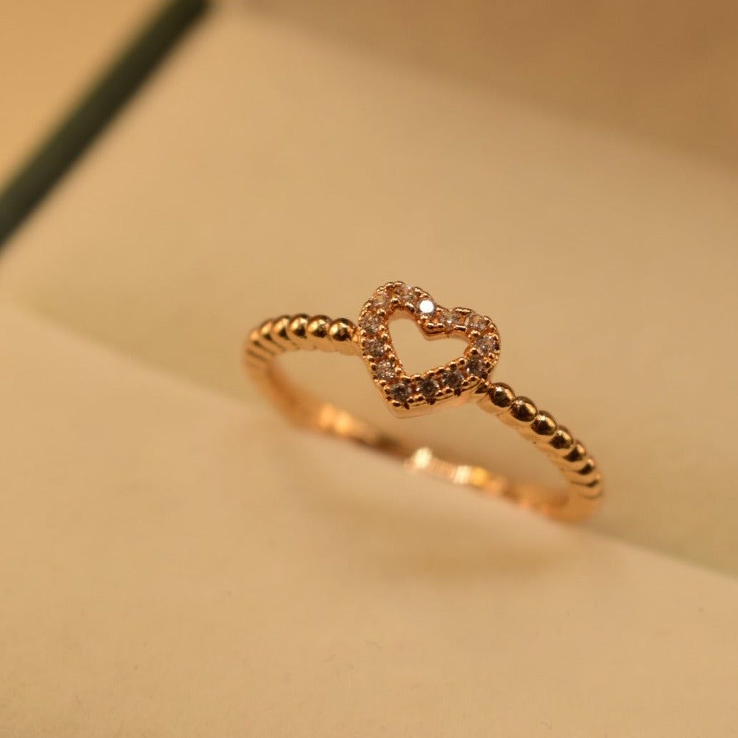 Stylish Heart Design Golden Adjustable Ring for Girls/Women