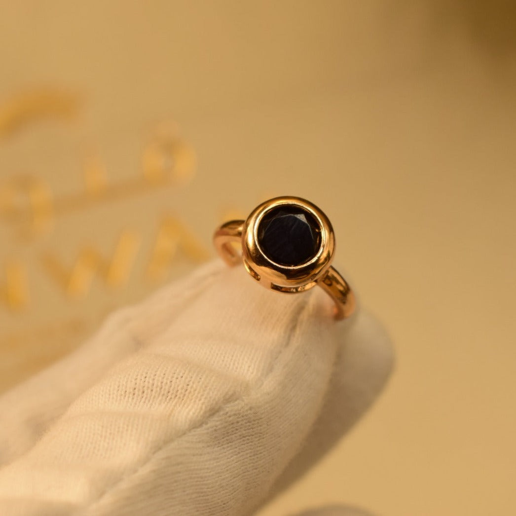 Elegant Design Real Black/Maroon Stone Gold Plated Ring for Girls/Women