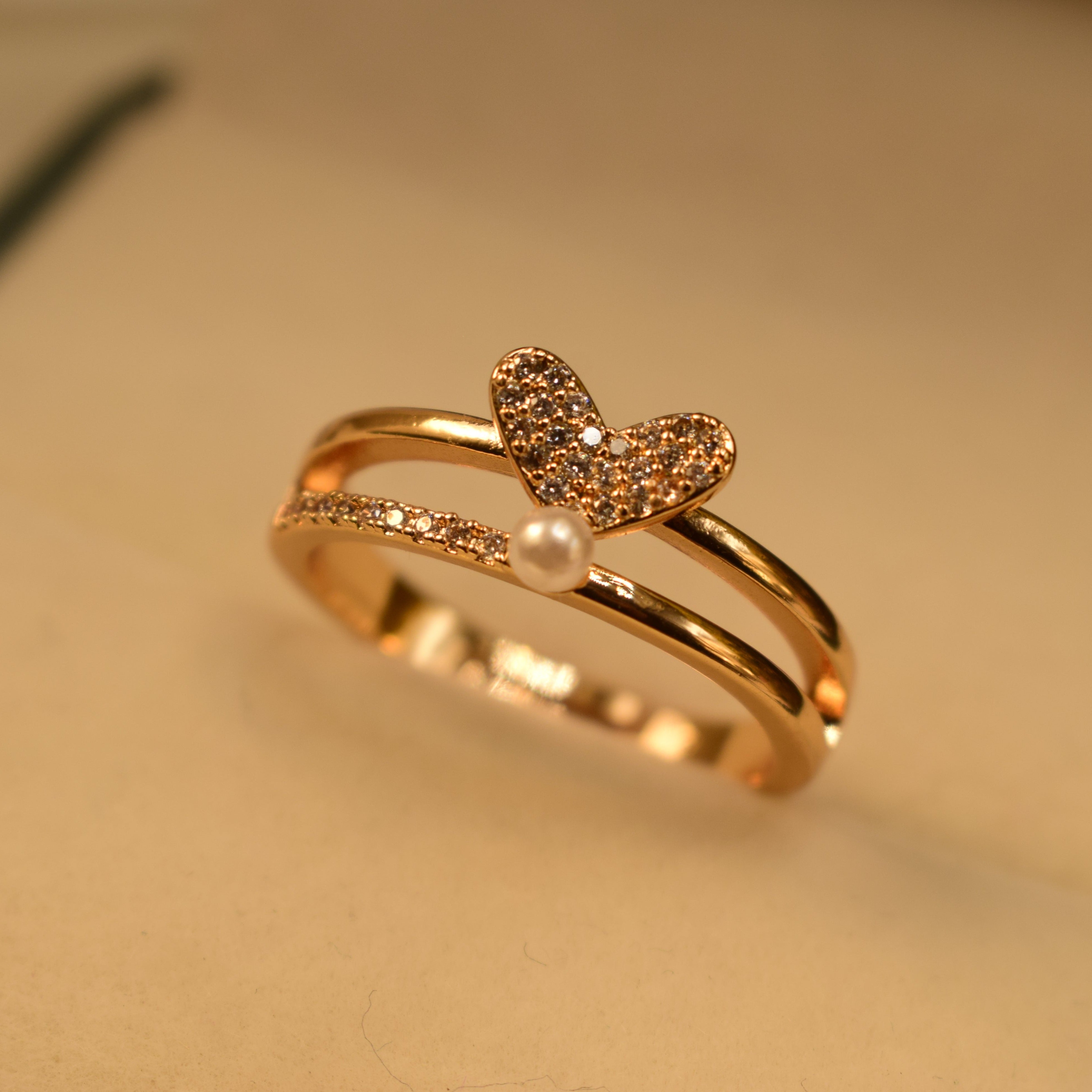 Elegant Heart Design Gold Plated Ring for Girls/Women