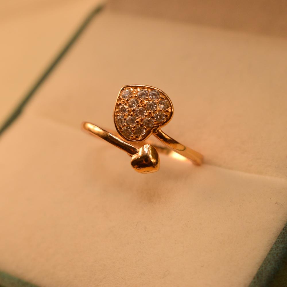 Beautiful Stylish Gold Plated Crystal Stones Ring for Girls/Women