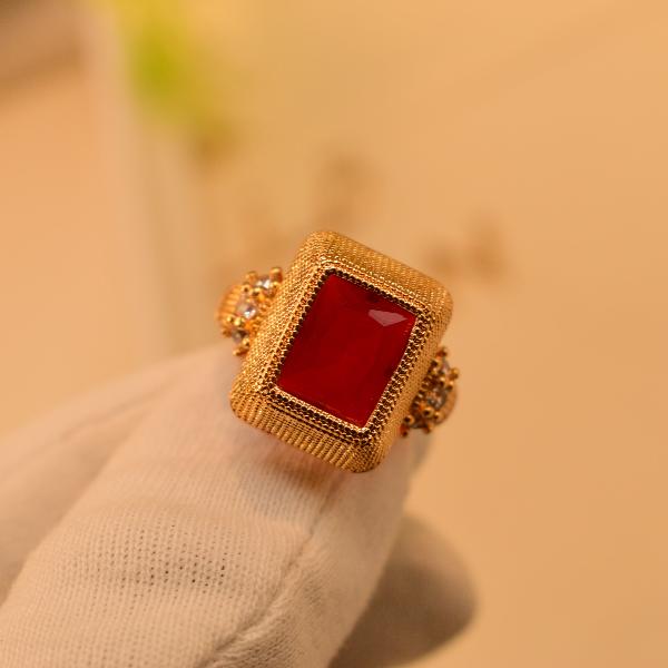 Luxury Cube Shaped Real Stone Gold Plated Ring For Girls/Women