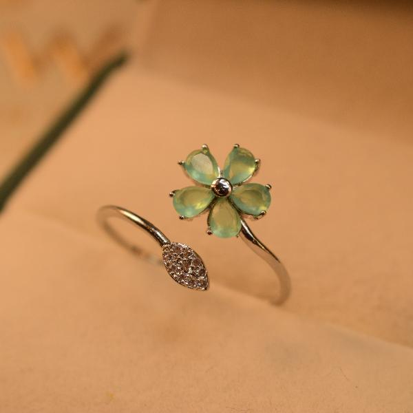 Fancy Flower Design Real Stone Silver Ring For Girls/Women