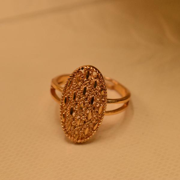 Luxury Unique Design Gold Plated Ring For Girls/Women