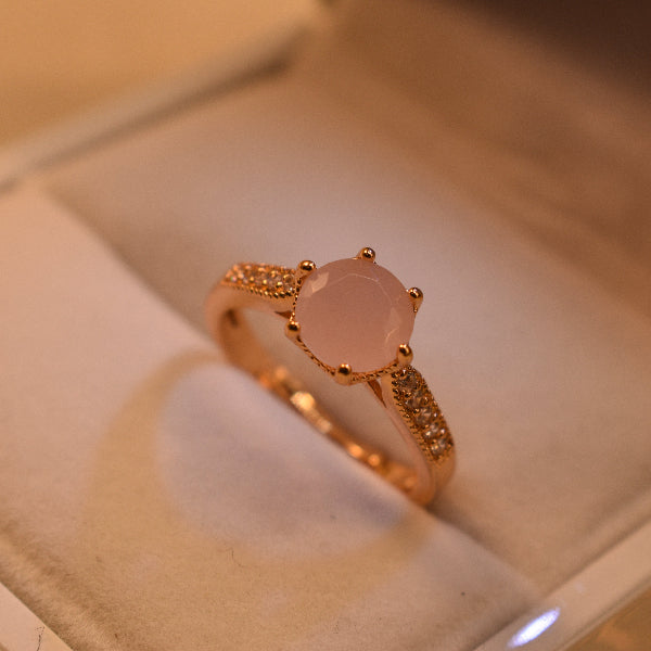 Gorgeous Unique Design Gold Plated Real Stone Ring For Girls/Women