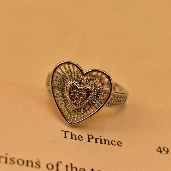 Elegant Unique Heart Design Crystal Stones Ring For Girls/Women
