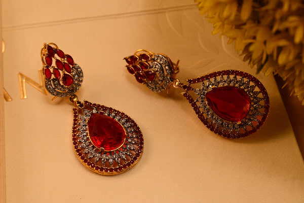 Glamorous Unique Design Gold Plated Crystal Stones Earrings For Girls/women