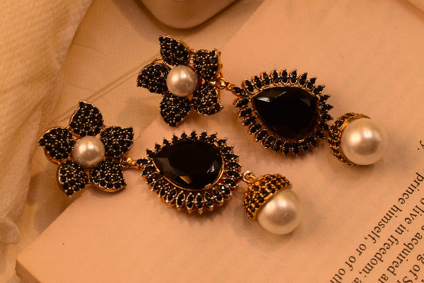 Beautiful Unique Design Gold Plated Crystal Stones Earrings For Girls/women